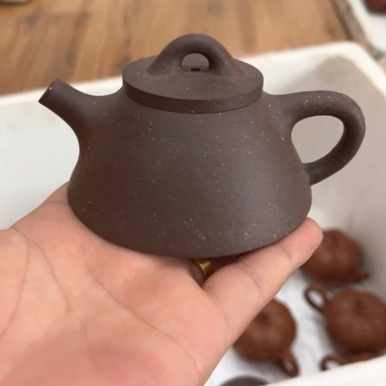 茶壶紫砂。。。。瑕疵