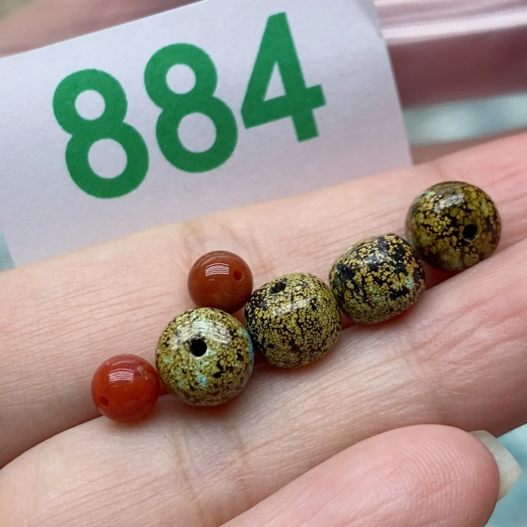 南红玛瑙未镶嵌珠宝奇石