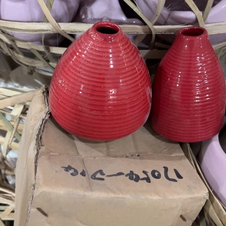 陶瓷花瓶摆件微瑕捡漏出高12口2公分