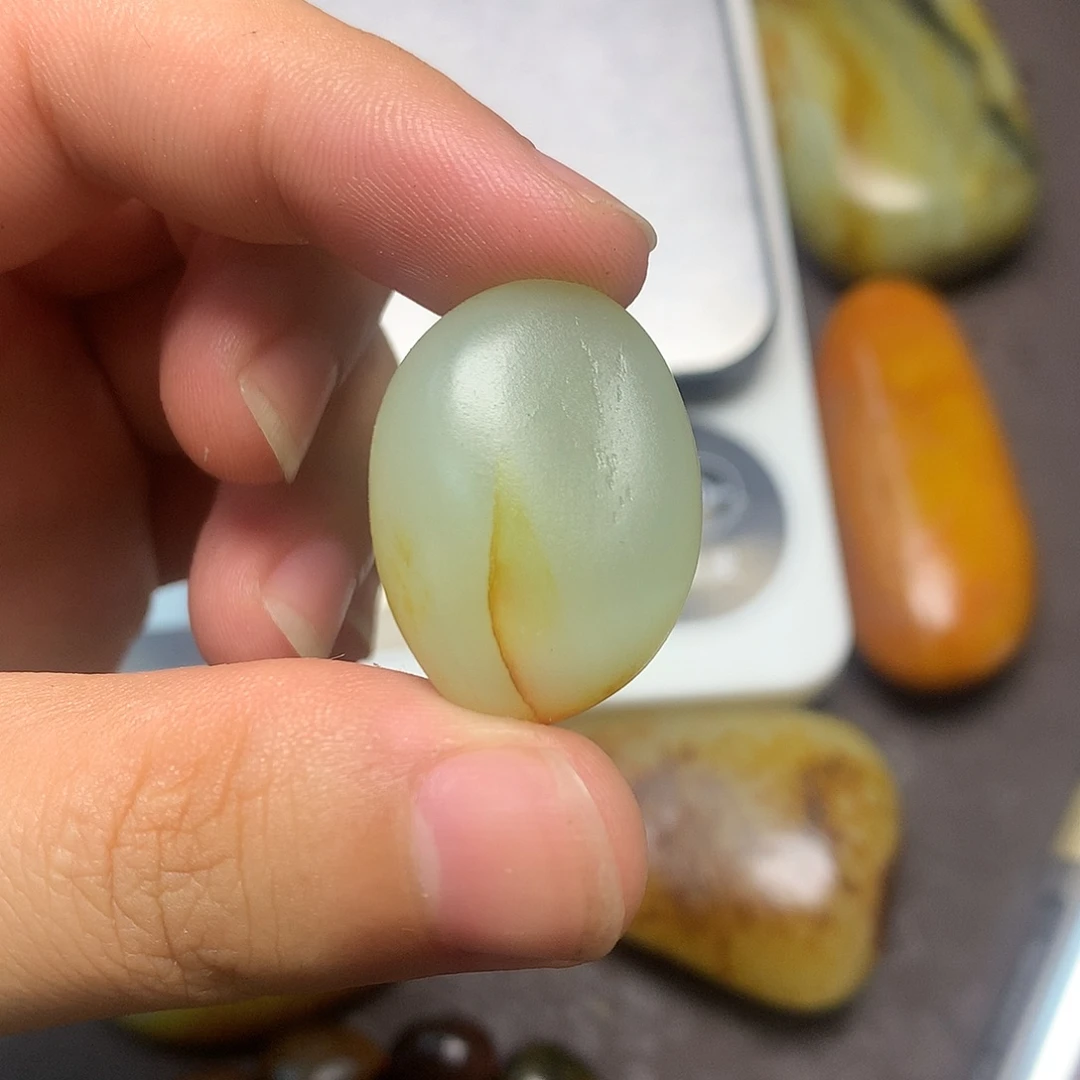 和田玉（糖玉）未镶嵌挂件