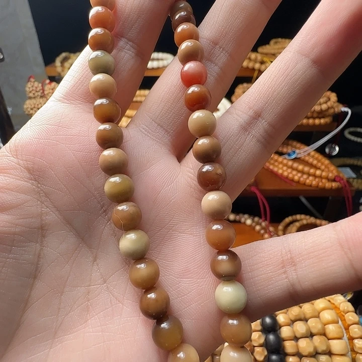 吊坠龙脊菩提玉华多宝卡8