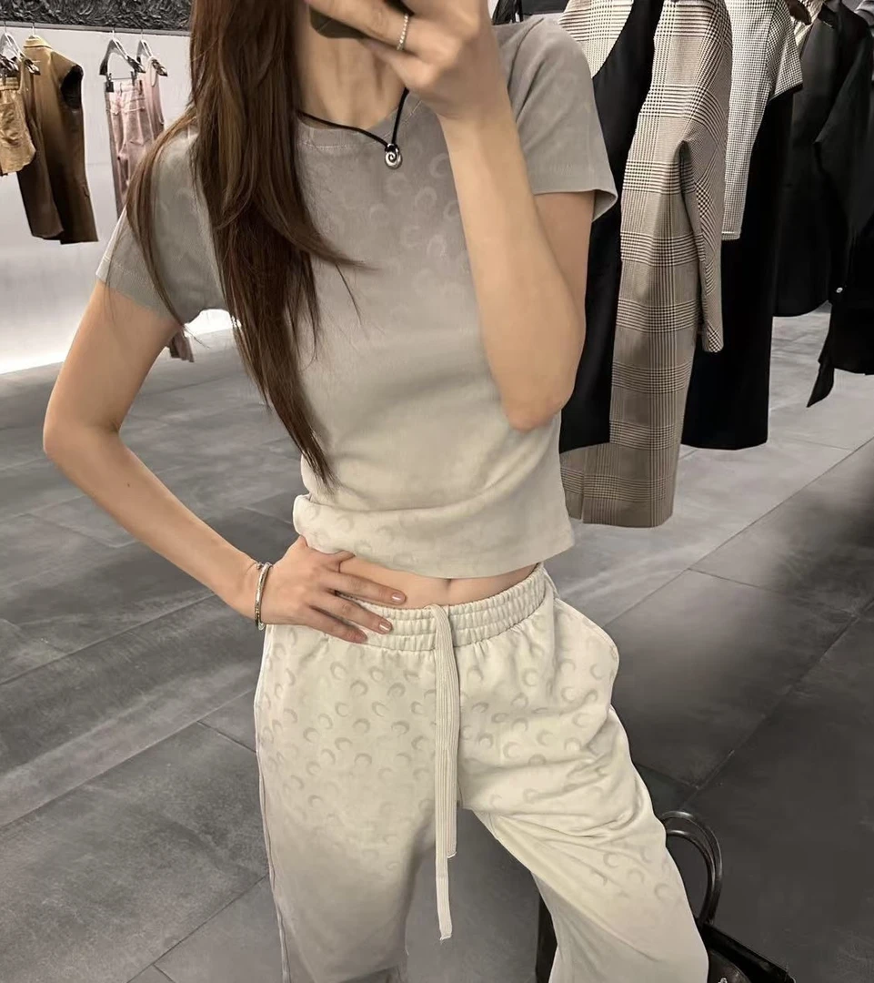 SANSIS 小月亮 渐变灰色基础圆领短袖