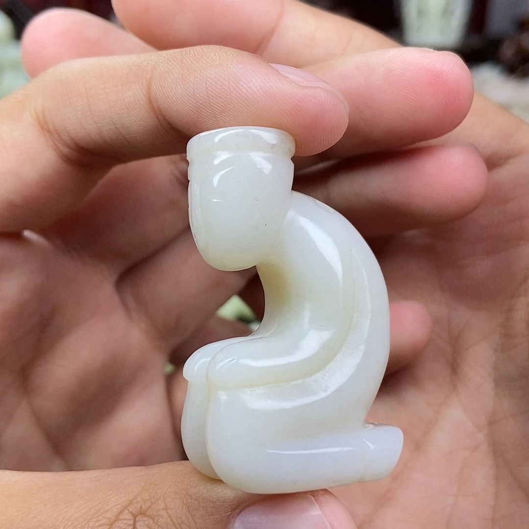 和田玉未镶嵌挂件