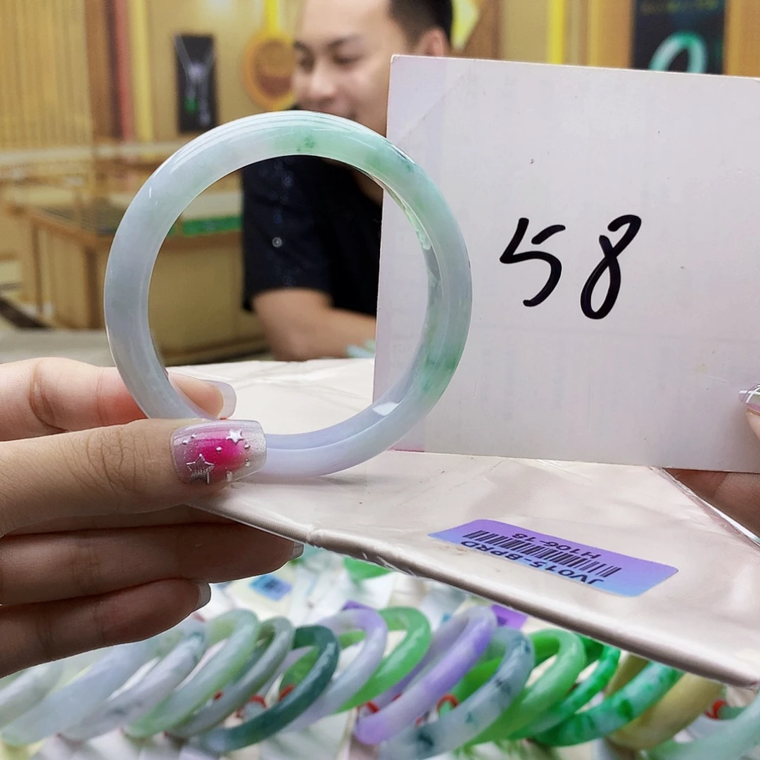 翡翠未镶嵌手镯bbb