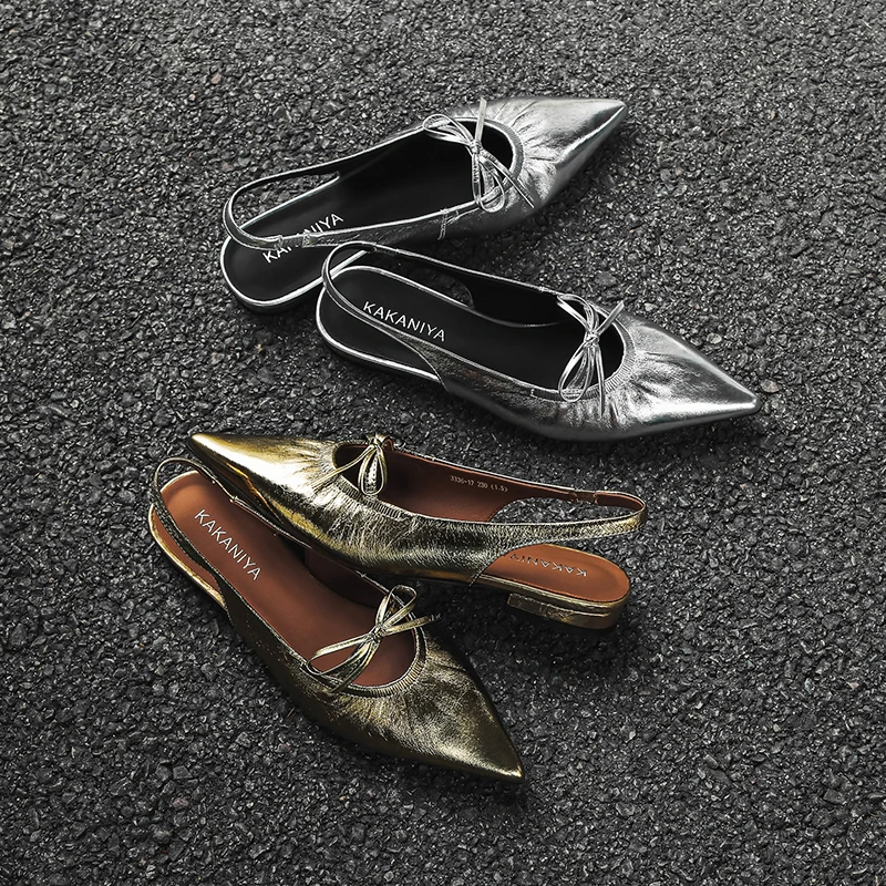 卡卡妮亚 蝴蝶结银色尖头包头凉鞋女低跟百搭气质真皮平底鞋女