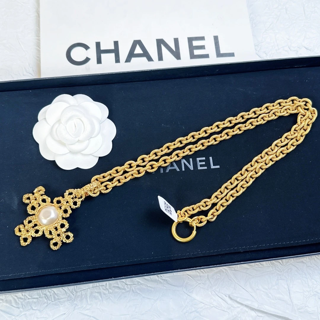 95新 Chanel/香奈儿 柚礼中古/香奈儿十字珍珠熔岩项链CG502070