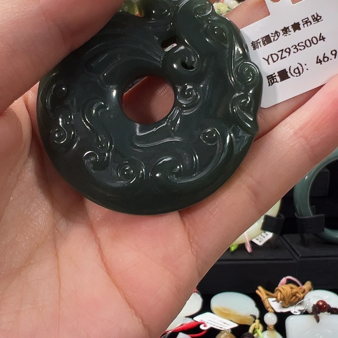 和田玉未镶嵌手镯和田沙枣青46.9g