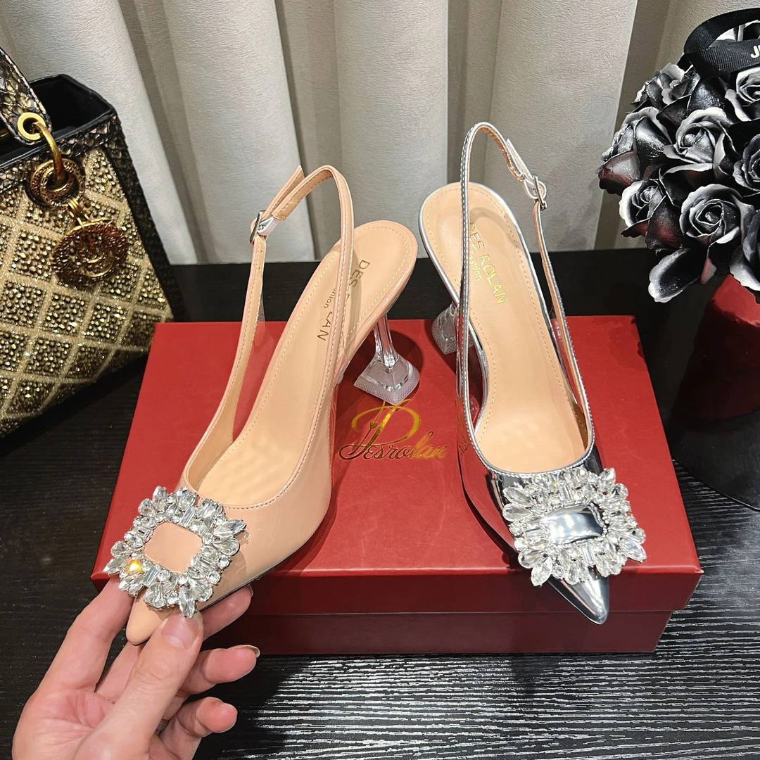 【Zyan推荐】2025夏季新款尖头酒杯跟高跟鞋女水钻方扣法式包头凉鞋