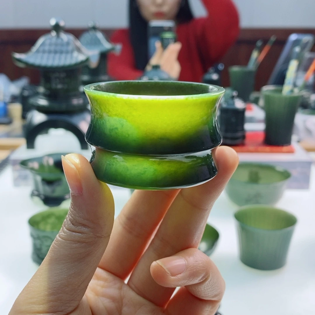 未镶嵌和田玉摆件