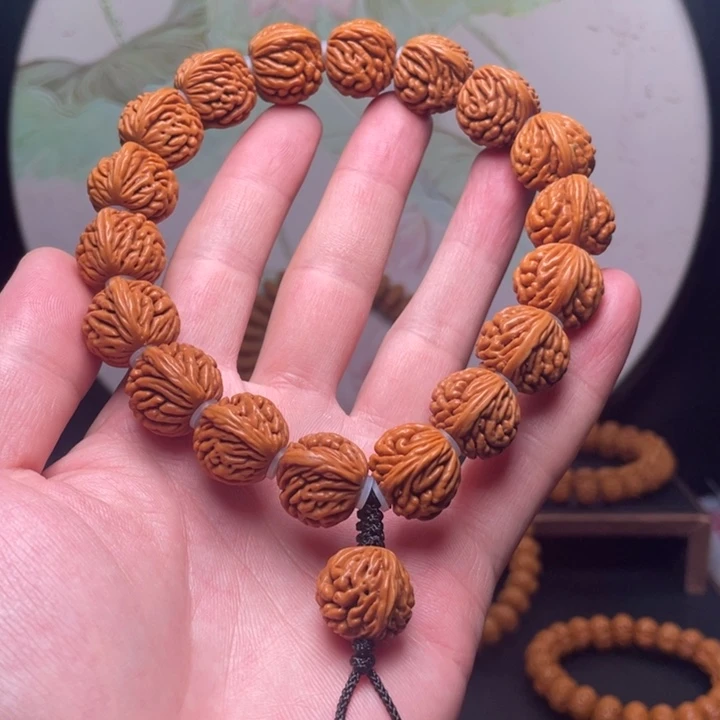 桃核手串18刺龙手持