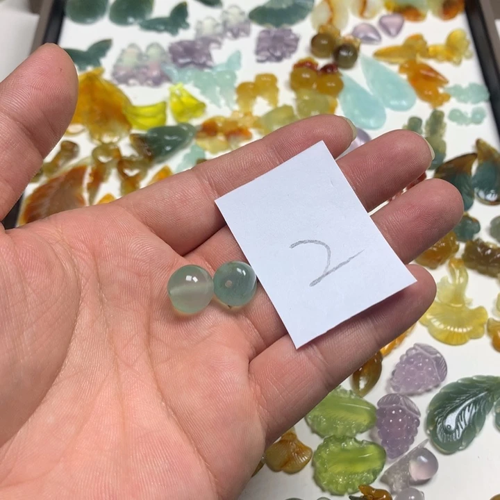 蛇纹石玉耳钉足银镀金镶嵌草*芸