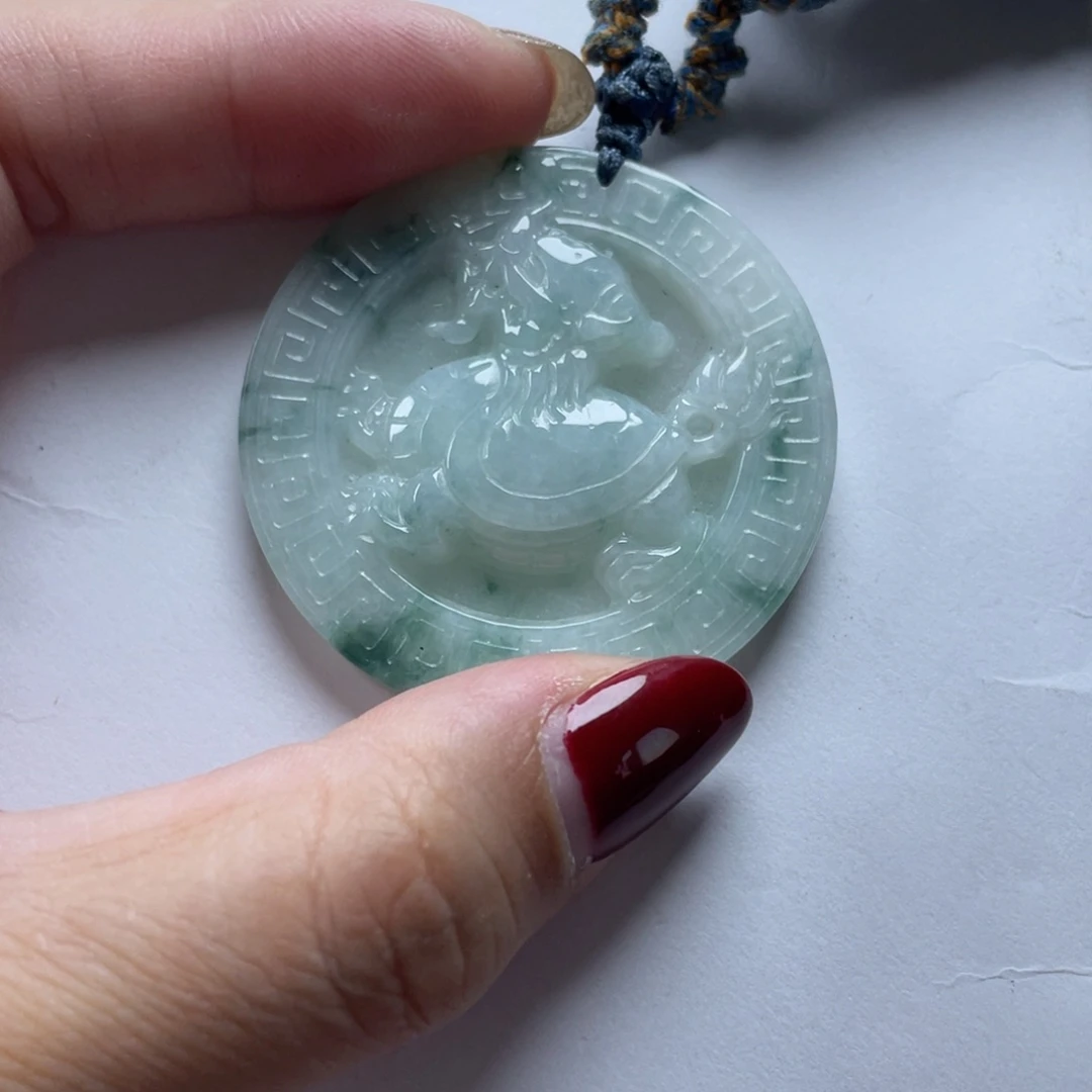 翡翠颈饰未镶嵌龙龟