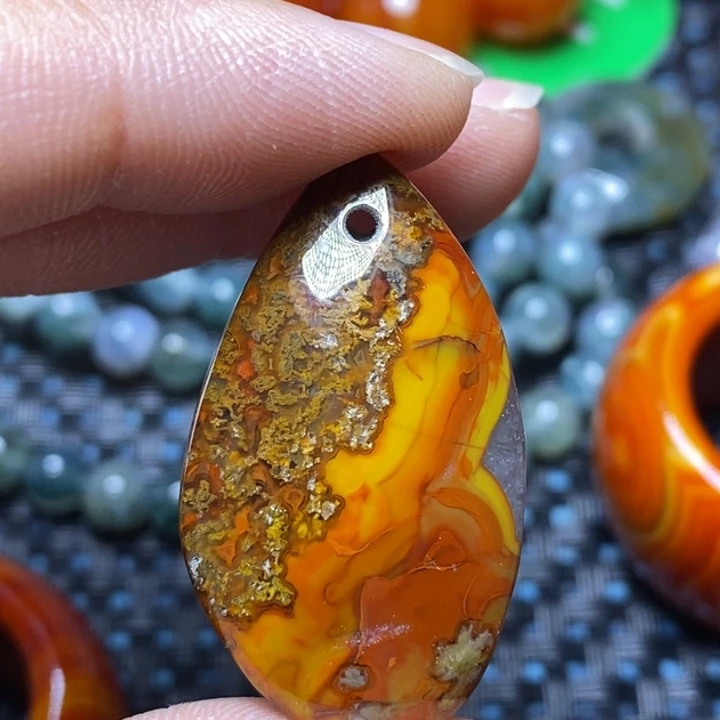 玛瑙/玉髓颈饰未镶嵌