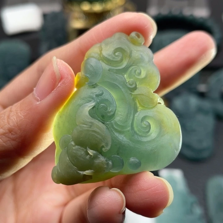 定制翡翠未镶嵌龙王翡翠