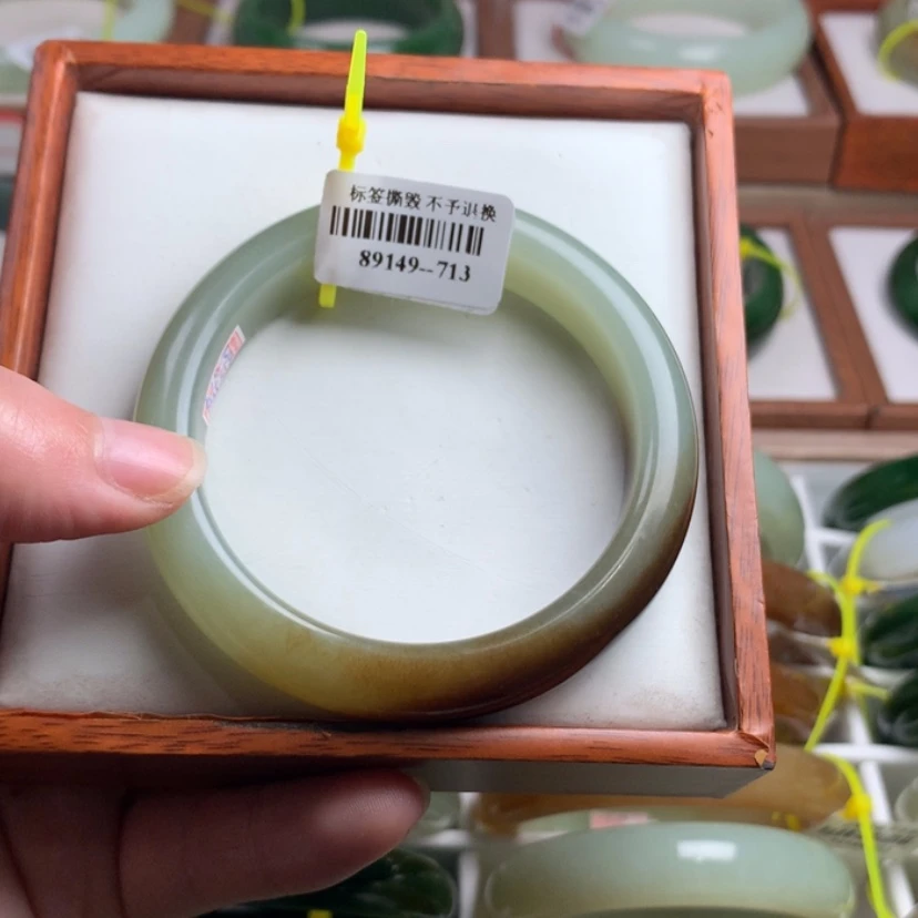 【闪购商品】和田玉手镯未镶嵌54.6