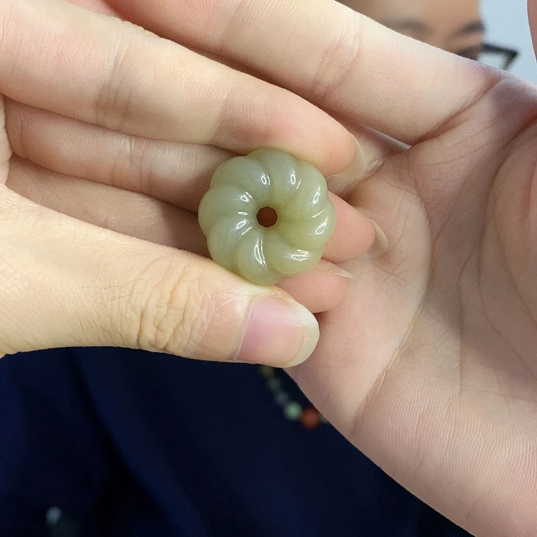 和田玉（糖玉）未镶嵌吊坠(不含链)