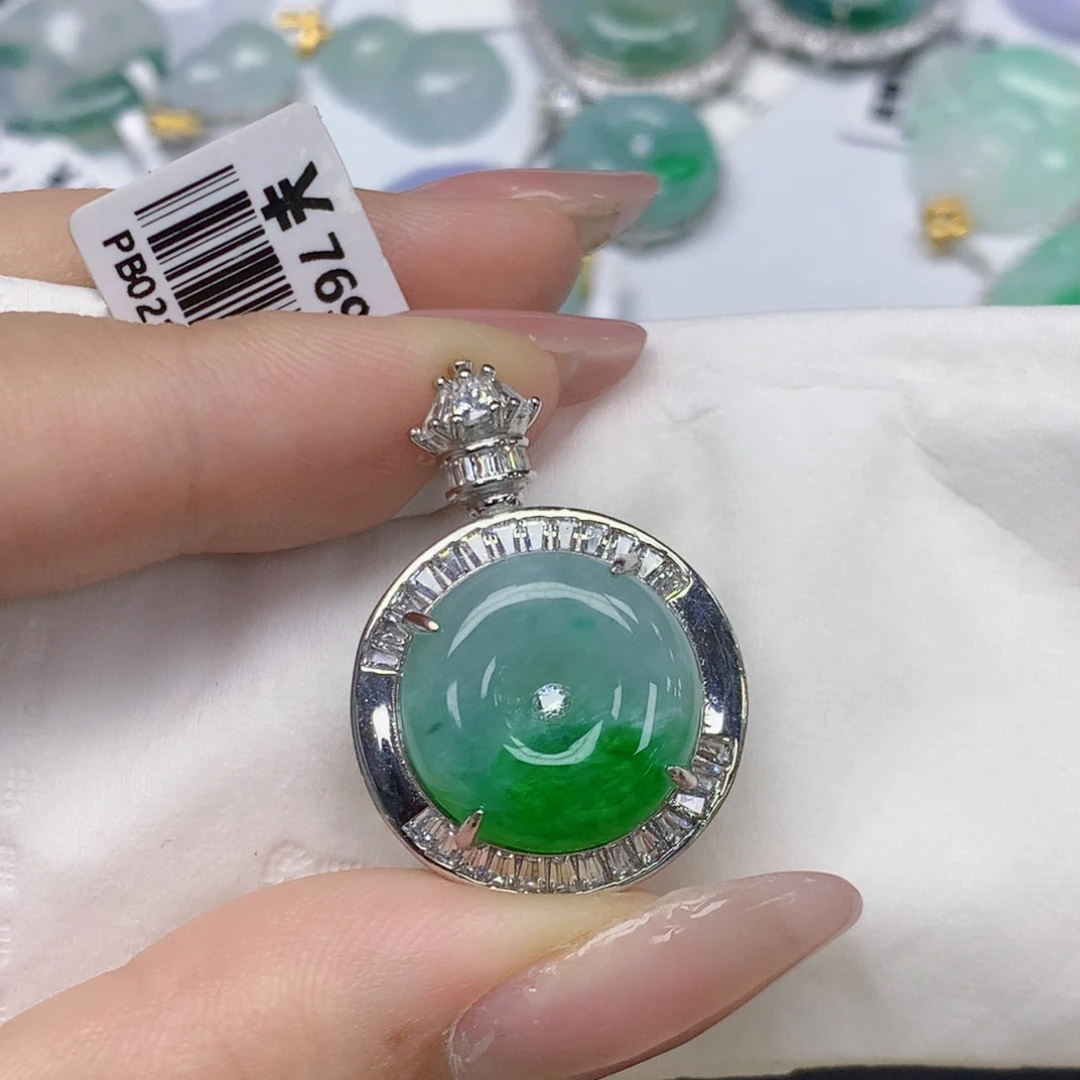 颈饰银S925镶嵌翡翠