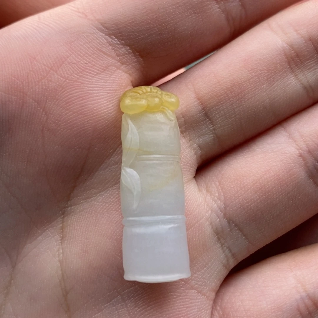 未镶嵌定制翡翠天然缅甸翡翠吊坠