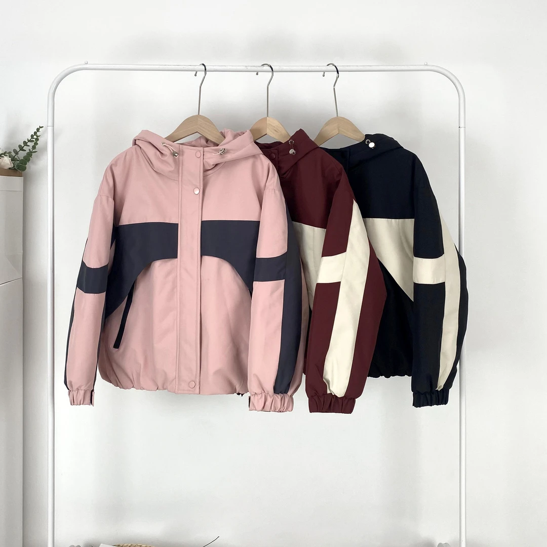 韩高级感收腰加绒连帽冲锋衣外套女2024冬新款时尚百搭保暖921