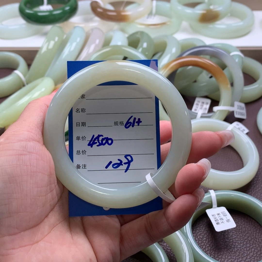 和田玉手镯未镶嵌颖