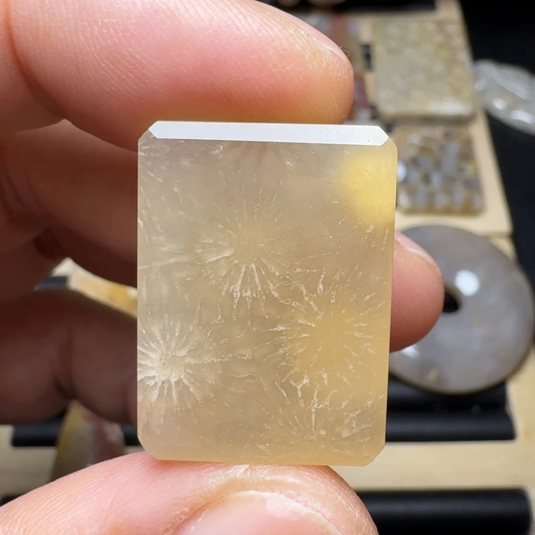 硅化玉未镶嵌纯天然色有机玉石保真色