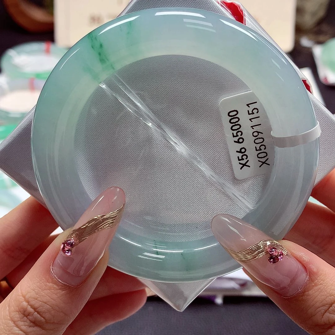 翡翠手镯（圆镯）未镶嵌22（30号）