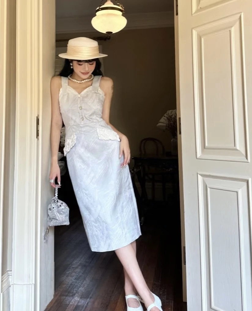 法式优雅蕾丝裙女修身甜美连衣裙气质无袖吊带长裙