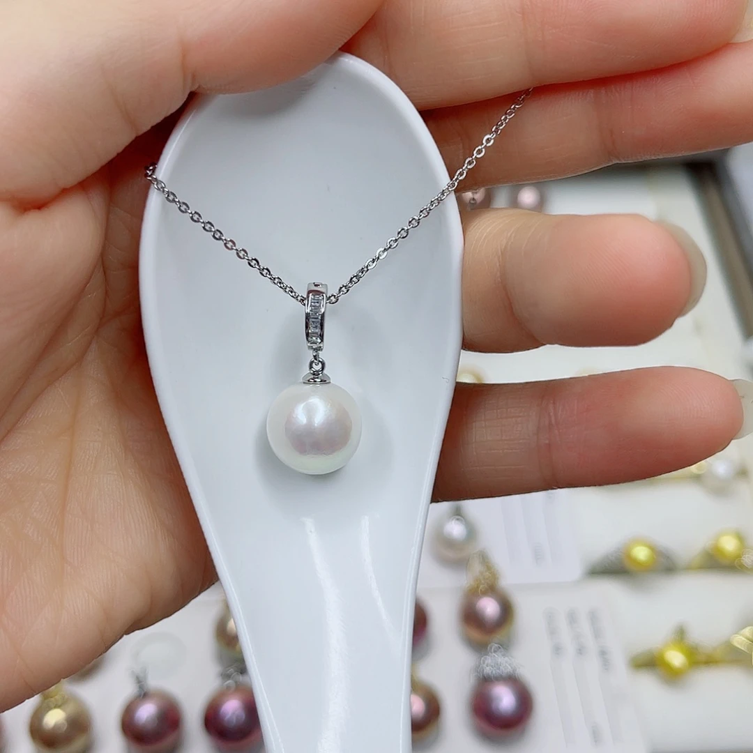 淡水珍珠未镶嵌吊坠(赠链)