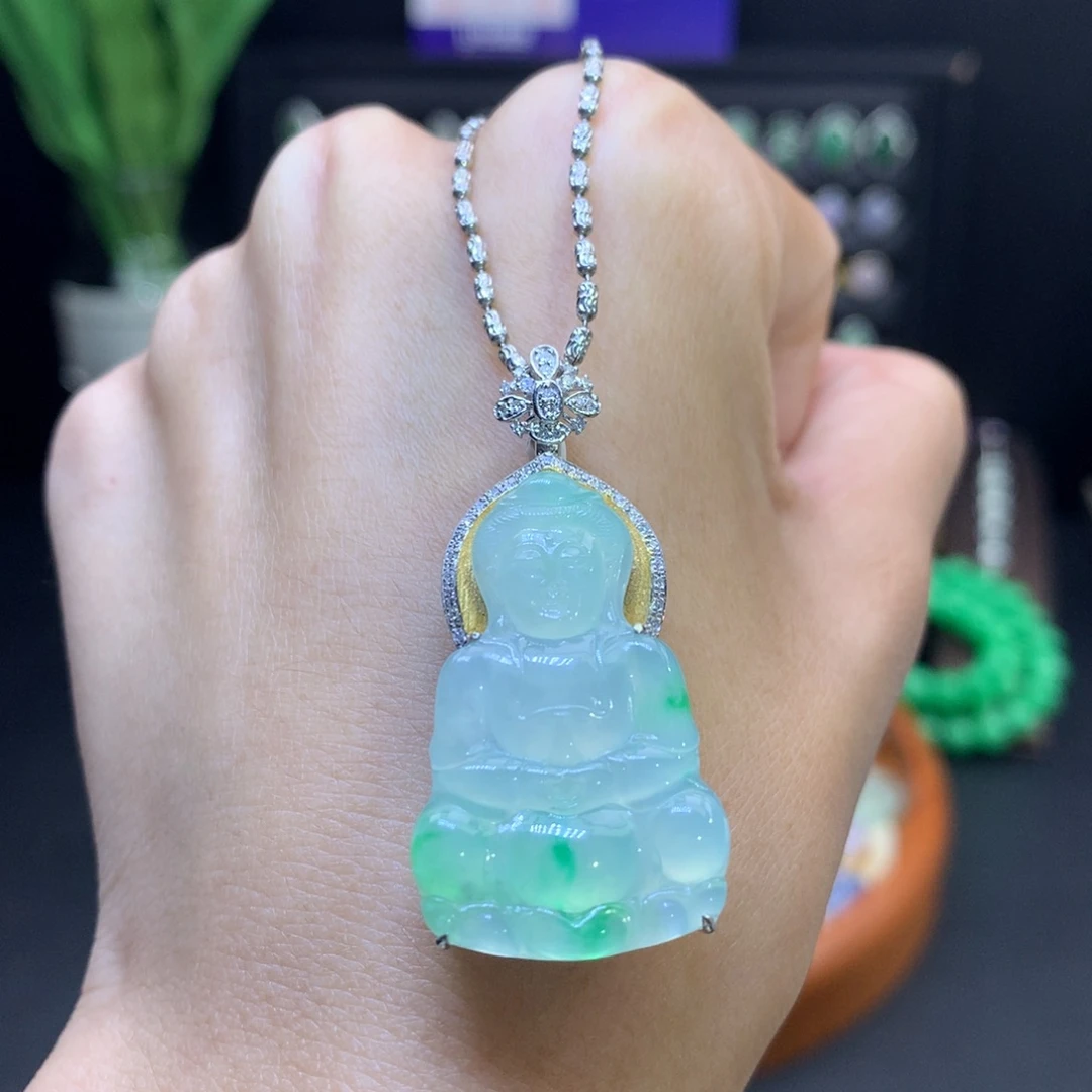 雪***8翡翠18K金镶嵌颈饰