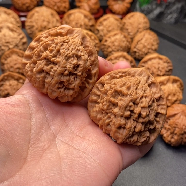 文玩核桃把件48尺官帽