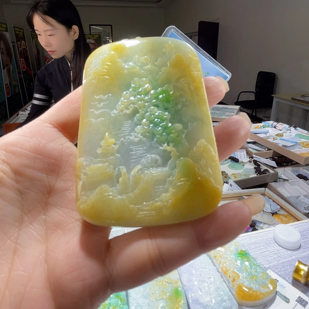 翡翠戒指未镶嵌一个