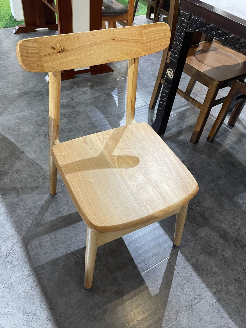 小牛角椅子实木牛角椅家用饭店橡胶木原木色北欧现代简约中式餐椅