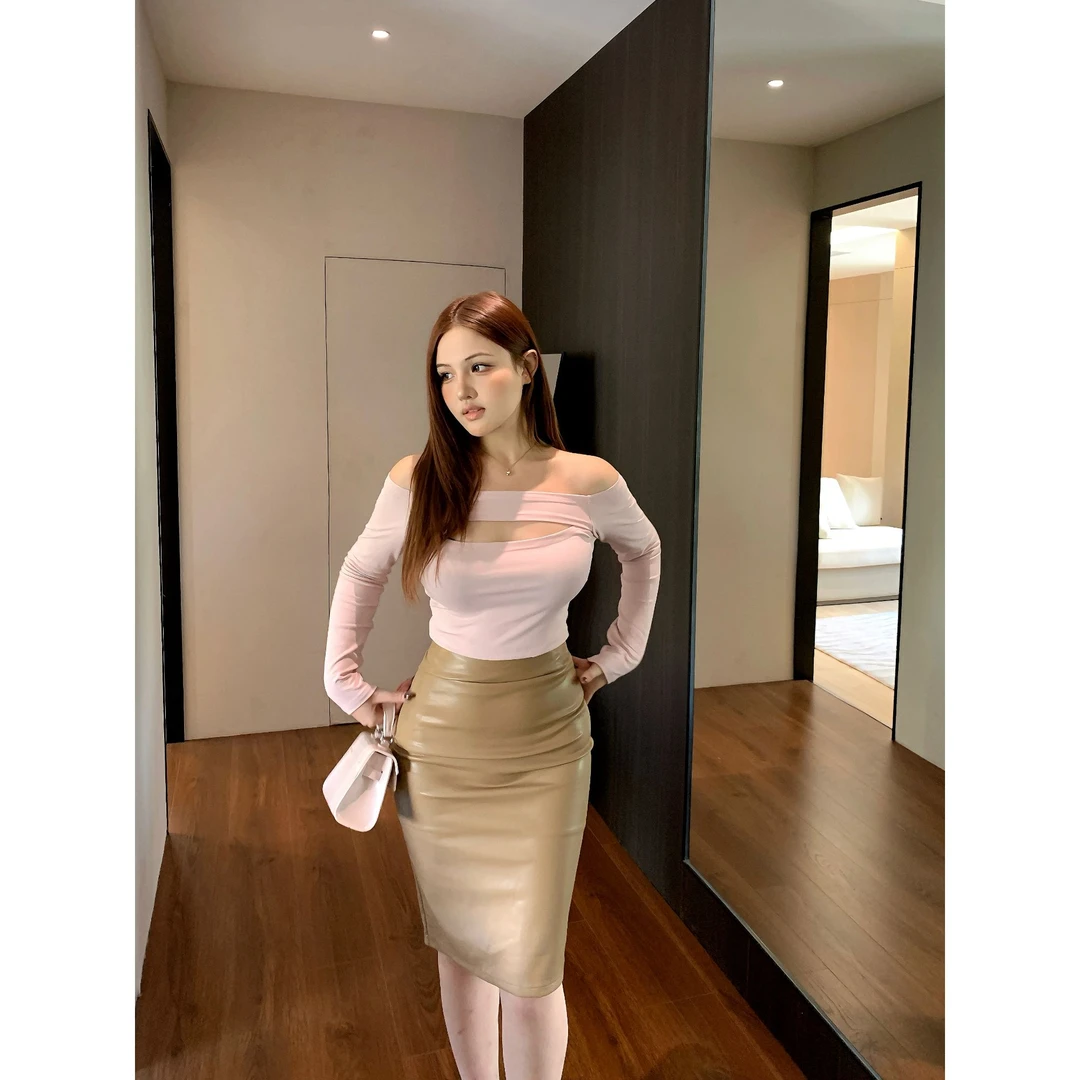 Bear Chili熊熊冬季新款高腰包臀皮裙女中长款一步裙通勤气质半裙