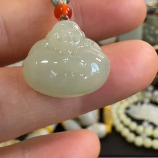 和田玉（糖玉）未镶嵌颈饰