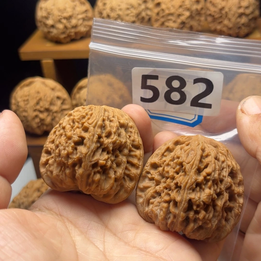 吊坠文玩核桃南疆42