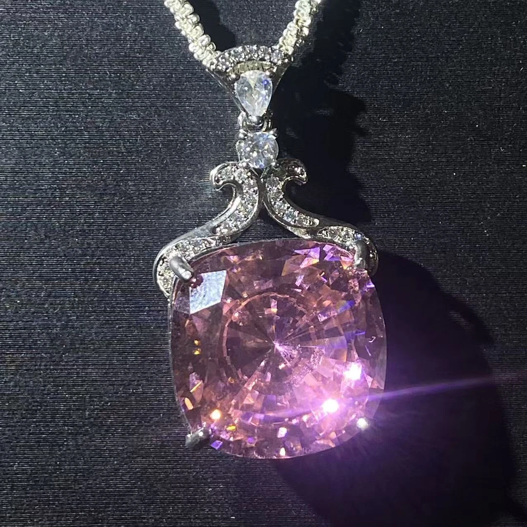 精选b064-典藏轻奢-重工豪华吊坠