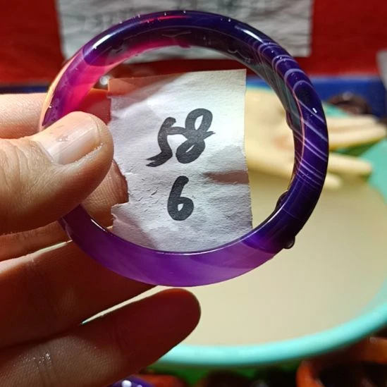 玛瑙/玉髓手镯未镶嵌