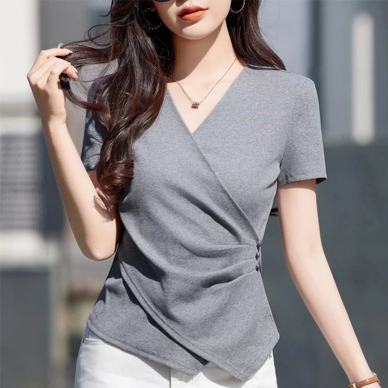 2025夏季新款不规则V领短袖t恤女正肩交叉半袖修身显瘦上衣潮时尚