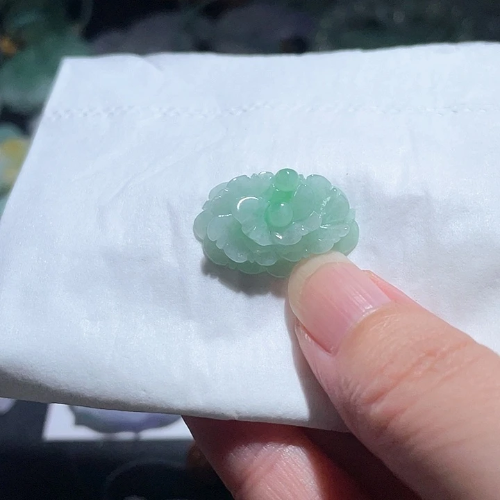 颈饰未镶嵌翡翠天