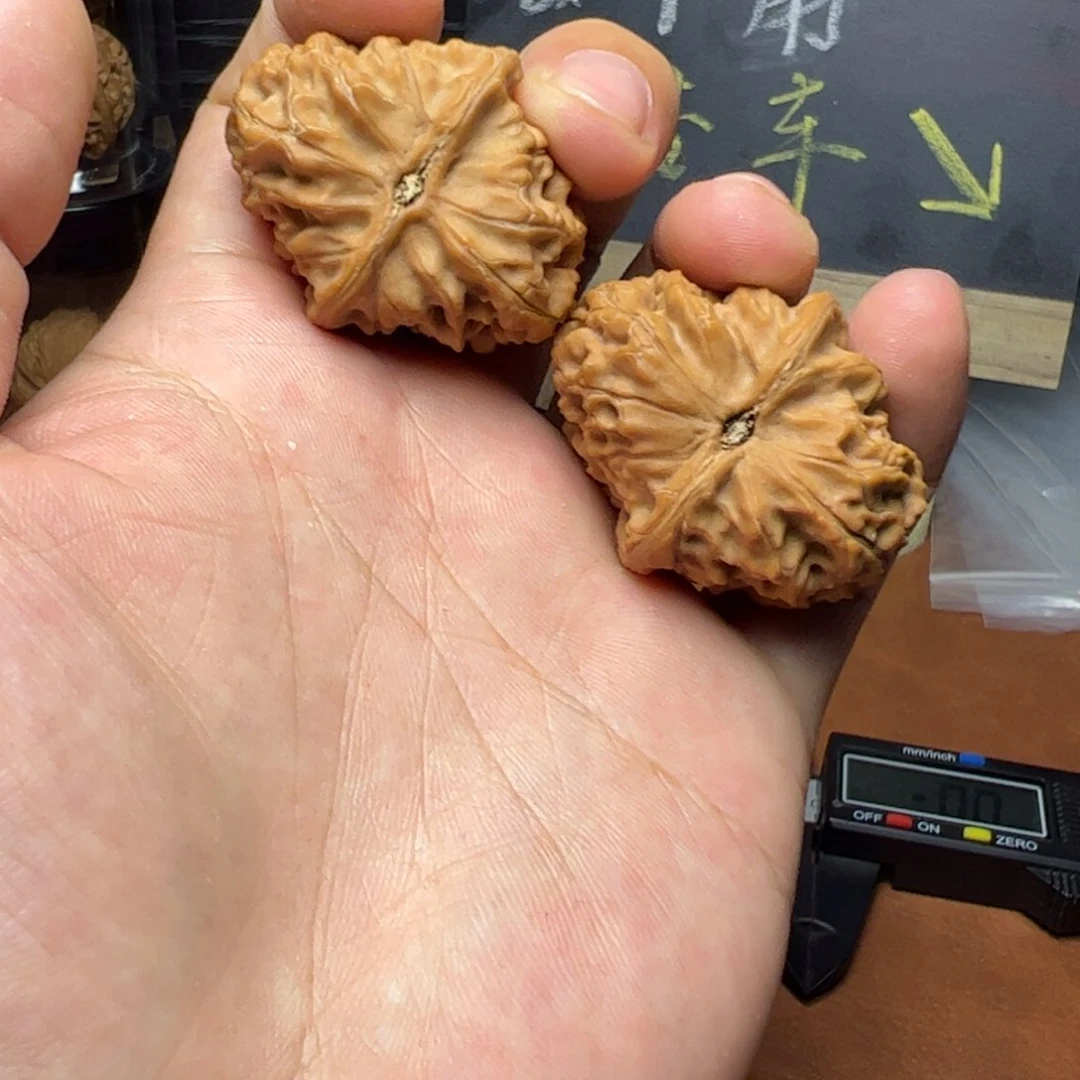 文玩核桃吊坠40肚34边全品玉枕福利价