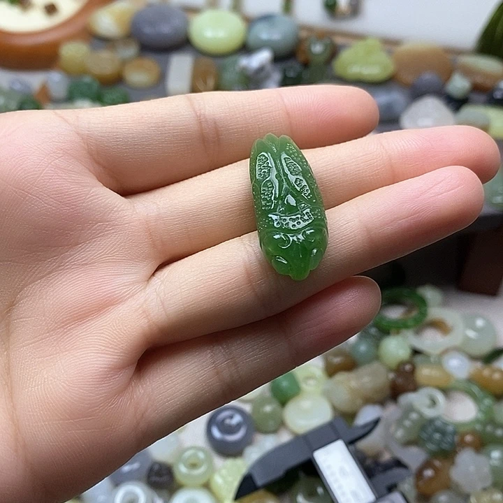 未镶嵌和田玉挂件