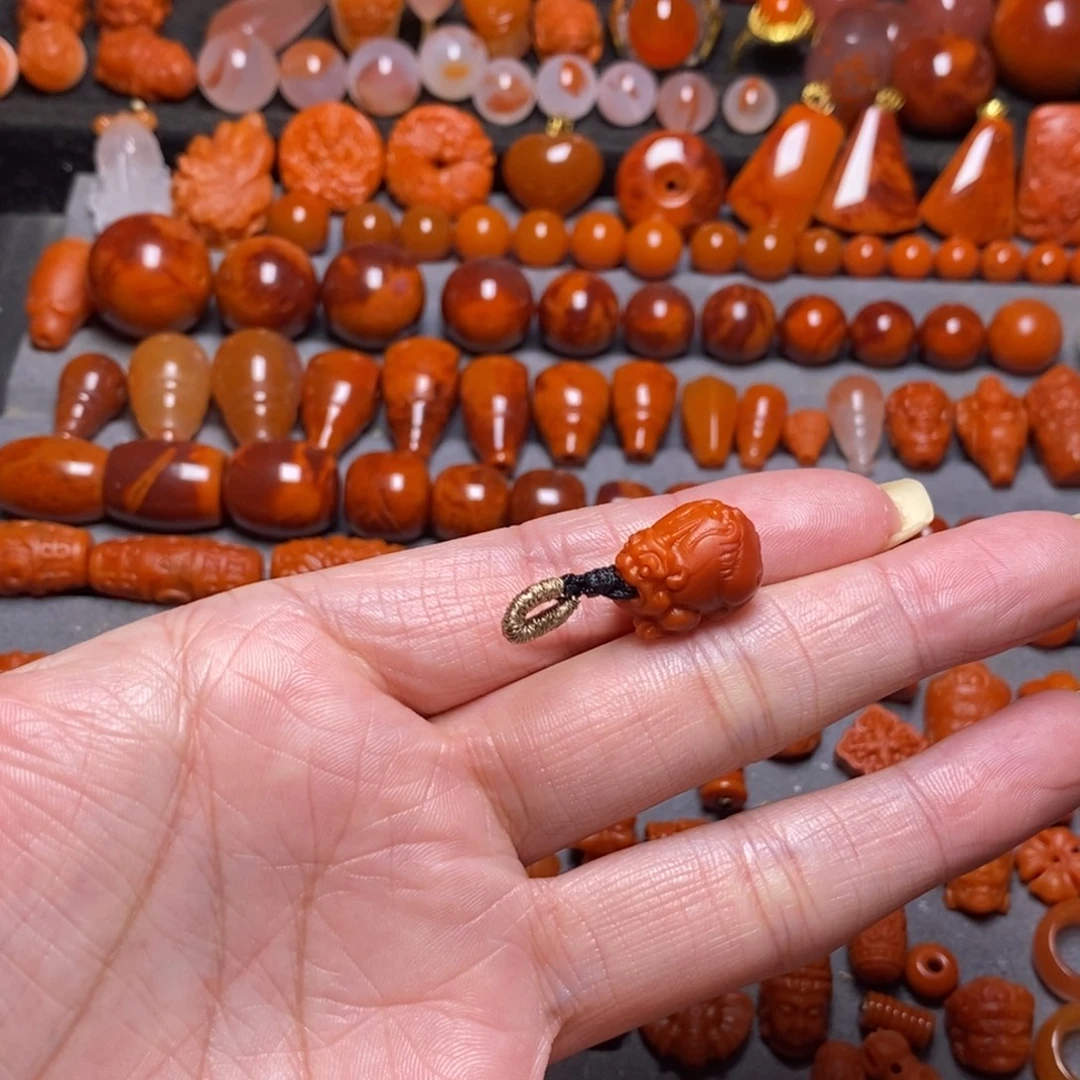 南红玛瑙未镶嵌手链