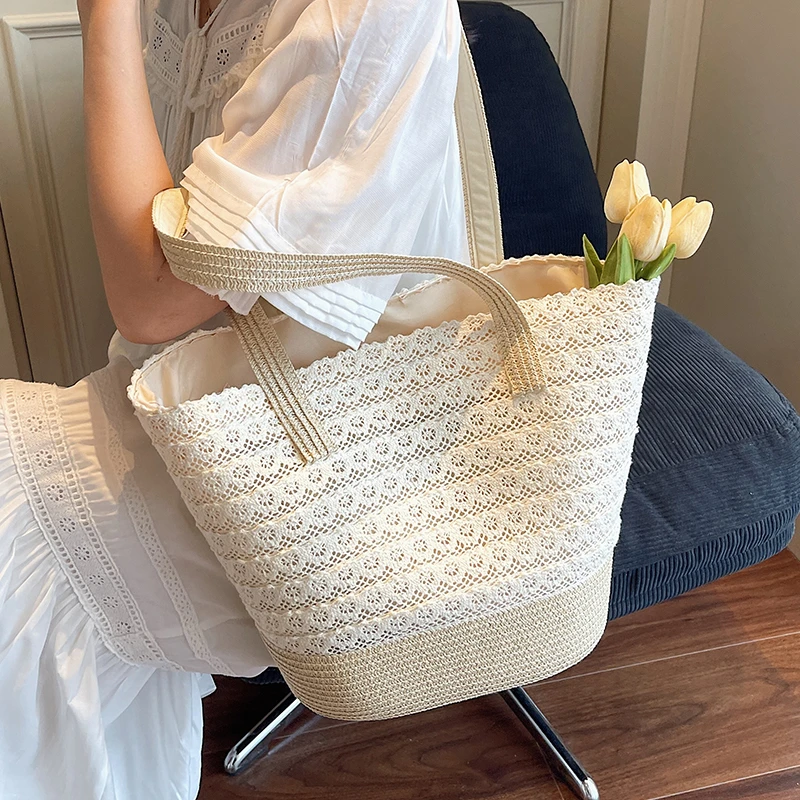 草编包包女大容量2025新款度假沙滩草包编织水桶包菜篮海边托特包