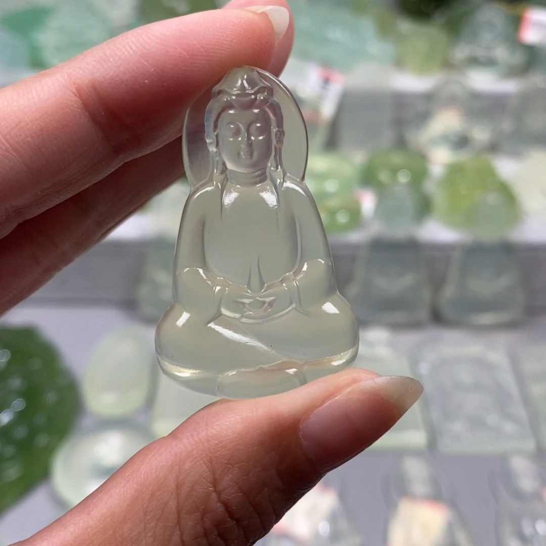 紫****蛇纹石玉未镶嵌颈饰