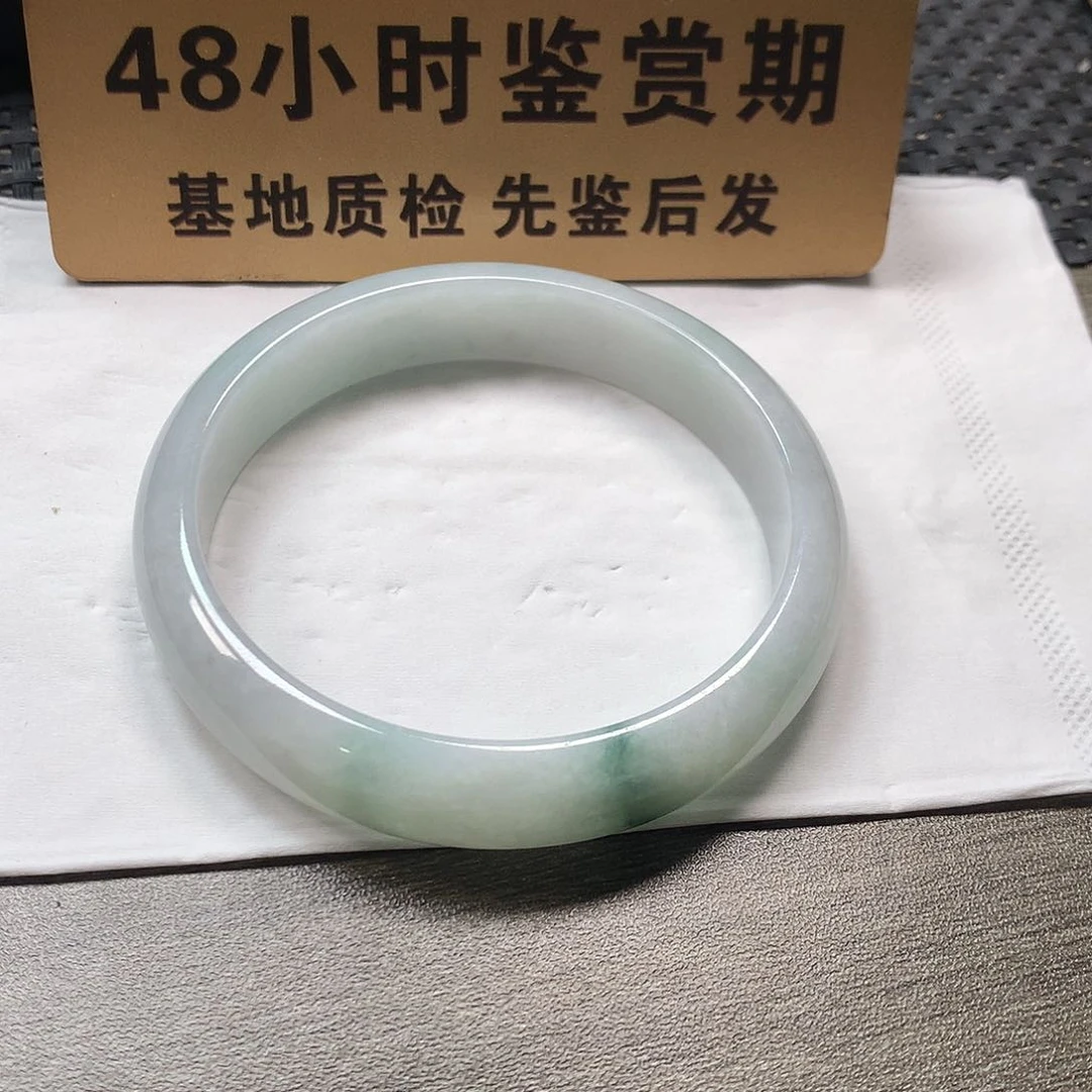 颈饰未镶嵌翡翠59圈 碎纹