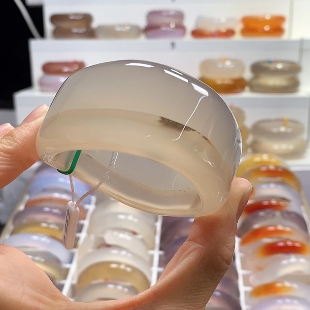 玛瑙/玉髓未镶嵌手镯