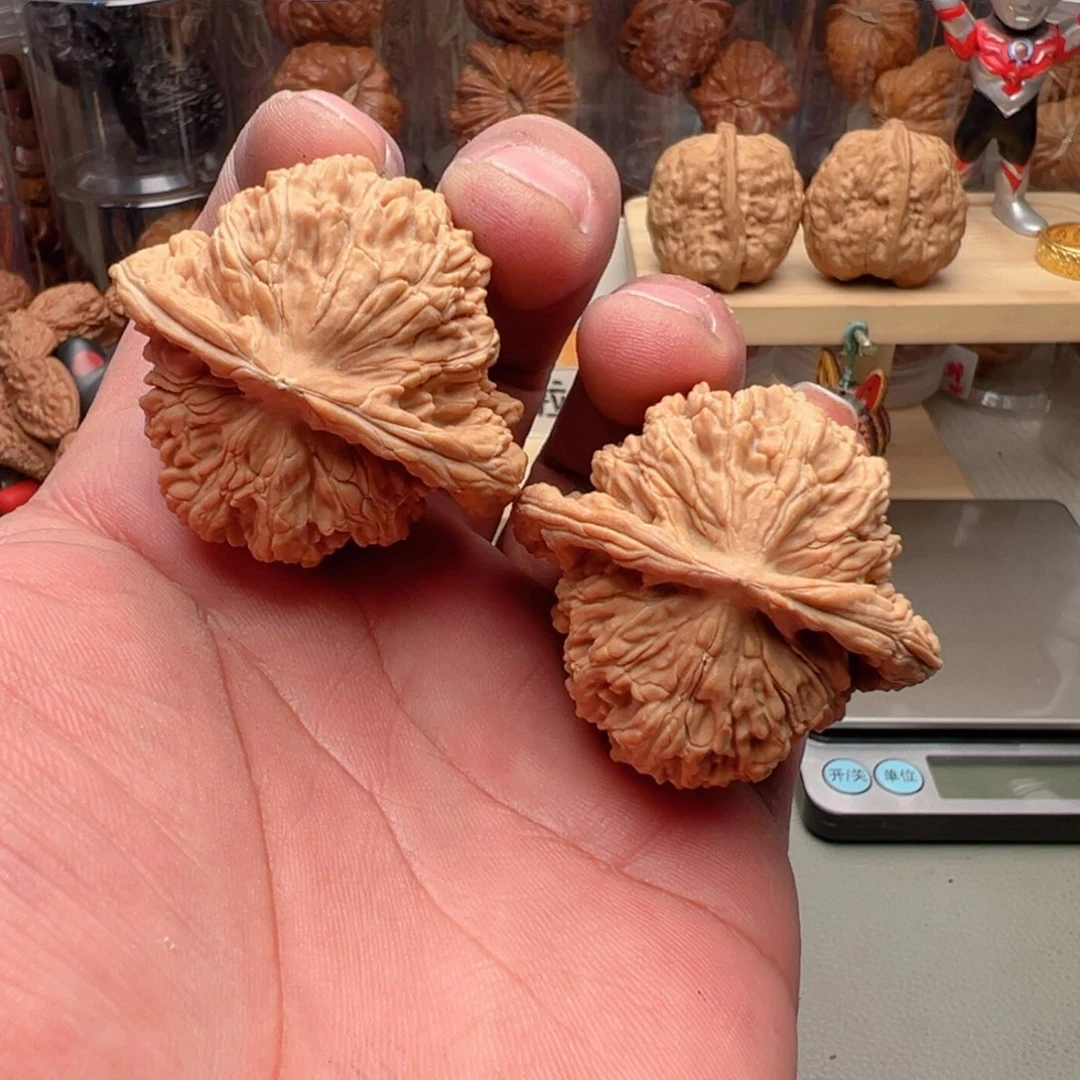 文玩核桃把件46尺四座楼