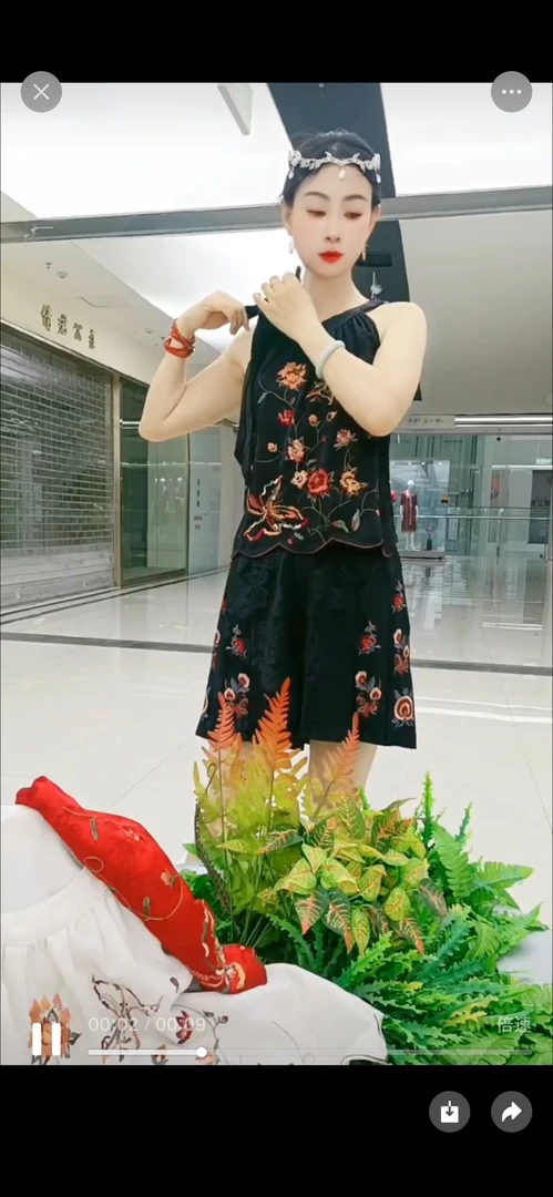 V领印花女士吊带背心夏季宽松无袖薄款大码外穿上衣