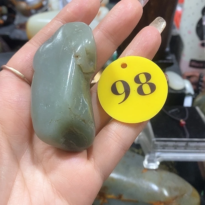 未镶嵌和田玉（糖玉）挂件