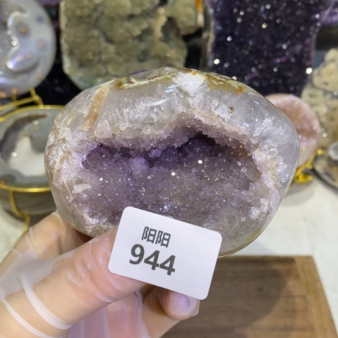 未镶嵌水晶大型摆件（非配饰）